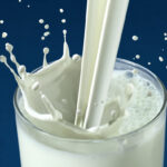 10 lợi ích của việc uống sữa hằng ngày
